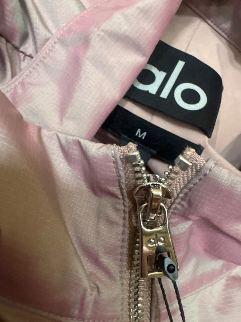 ALO Yoga Prismatic Jacket Pink Moonlight Medium